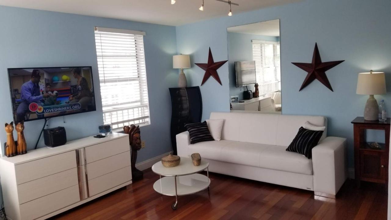 Spacious Private Sobe Studio Miami Beach Exterior photo