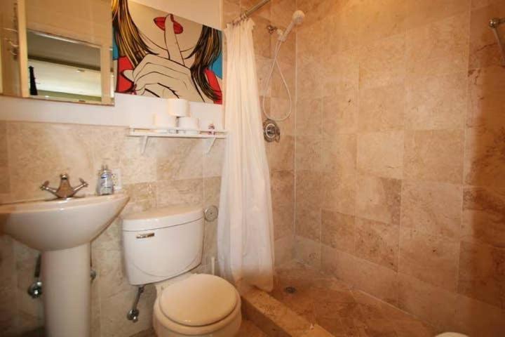 Spacious Private Sobe Studio Miami Beach Exterior photo